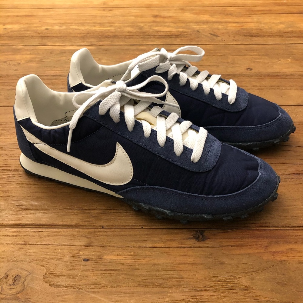 Nike waffle racers